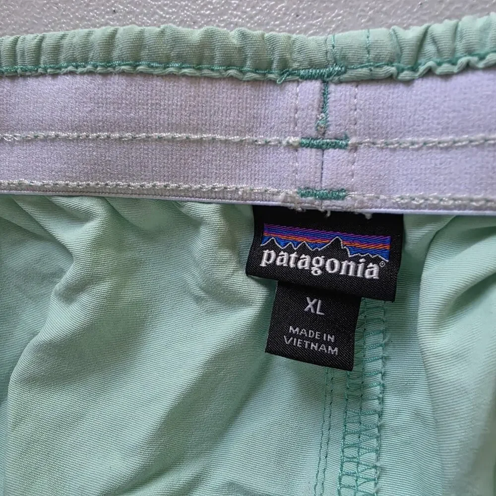 Patagonia Baggies Shorts Mens XL Green Swim Trunks Quick Dry Drawstring